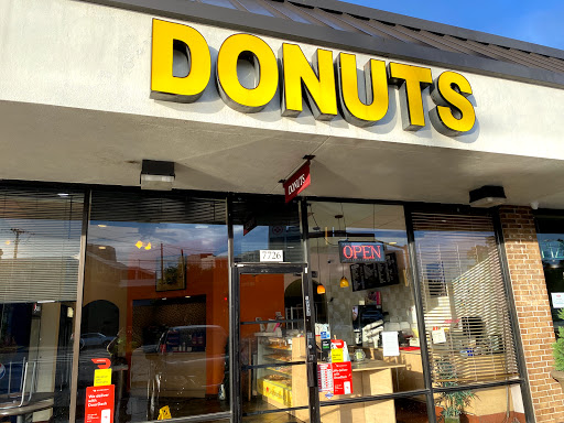 Forest Donuts, 7726 Forest Ln, Dallas, TX 75230, USA, 
