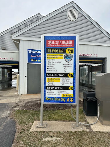 Commerce Way Car Wash en Plymouth