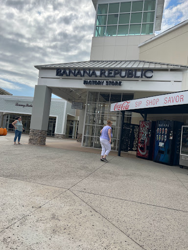 Outlet Mall «Tanger Outlet Myrtle Beach Hwy 17», reviews and photos, 10835 Kings Rd, Myrtle Beach, SC 29572, USA