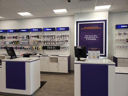 Cell Phone Store «MetroPCS Corporate Store», reviews and photos, 7780 NW 25th St, Miami, FL 33126, USA