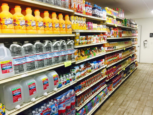 Grocery Store «Redwood Valley Market», reviews and photos, 999 E School Way, Redwood Valley, CA 95470, USA