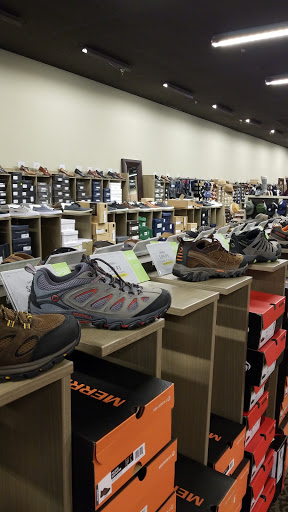 Shoe Store «DSW Designer Shoe Warehouse», reviews and photos, 17158 Redmond Way, Redmond, WA 98052, USA