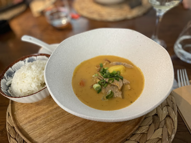 Nissara’s Restaurant - Restaurant