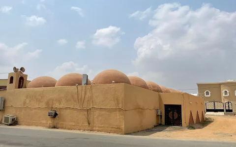 Alqubab Mosque image