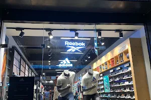 Adidas stor image