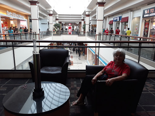 Shopping Mall «Town Center at Cobb», reviews and photos, 400 Ernest W Barrett Pkwy NW, Kennesaw, GA 30144, USA