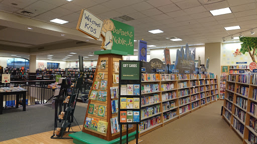 Book Store «Barnes & Noble», reviews and photos, 4020 Sharon Rd, Charlotte, NC 28211, USA