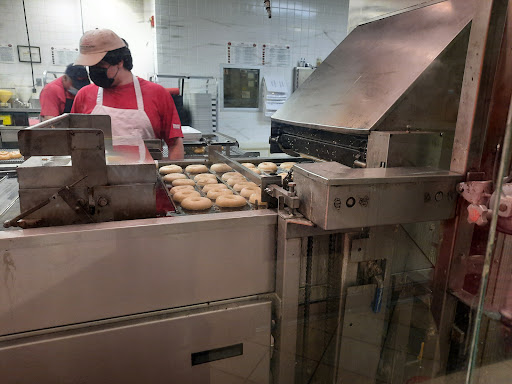 Bakery «Krispy Kreme Doughnuts», reviews and photos, 6627 San Dario Ave, Laredo, TX 78041, USA