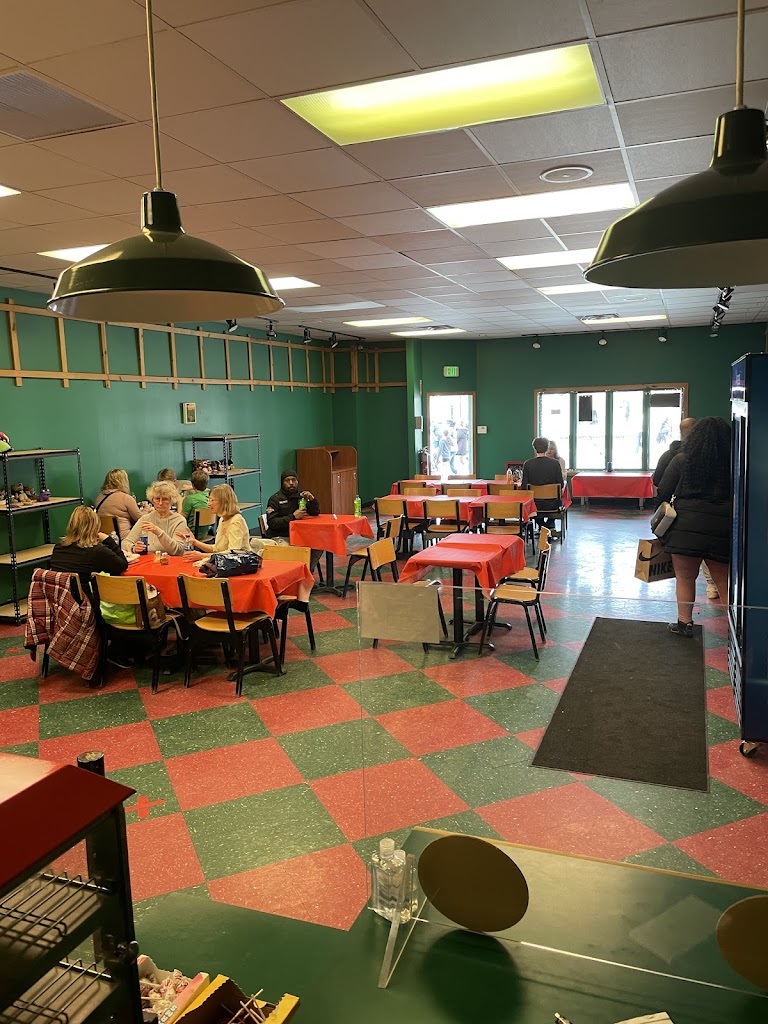 Mama C’s Pizzeria 46360