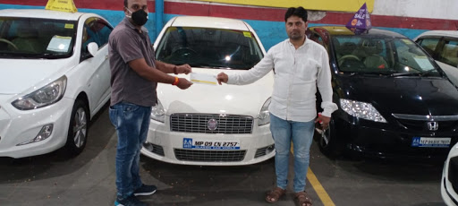 Mahindra First Choice Dealer - Star Auto India