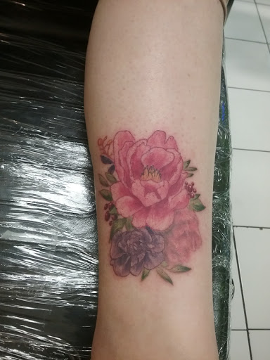 Explore tattoo ideas for womens back, creative tattoo ideas in Walla Walla, available at Tatmandu