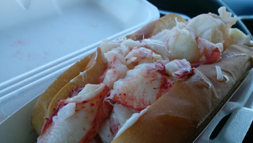 Seafood Market «Dorr Lobster Seafood Market», reviews and photos, 372 Shore Rd, Ellsworth, ME 04605, USA