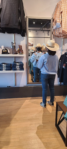 Shopping Mall «Napa Premium Outlets», reviews and photos, 629 Factory Stores Dr, Napa, CA 94558, USA