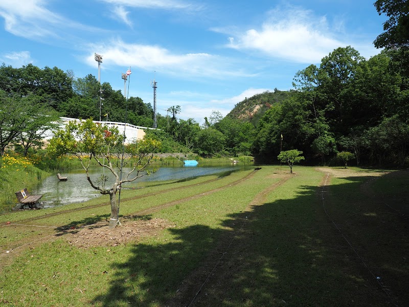 和田林間芝生広場