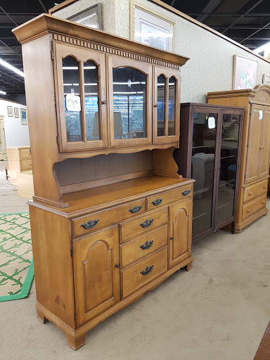 Thrift Store «American Thrift Store», reviews and photos, 5051 N University Dr, Lauderhill, FL 33351, USA