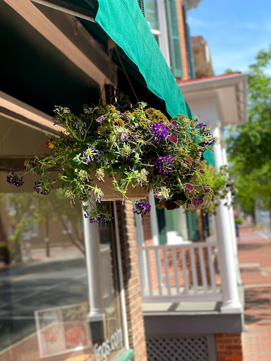 Florist «Flowers By Snellings», reviews and photos, 23 N Braddock St, Winchester, VA 22601, USA