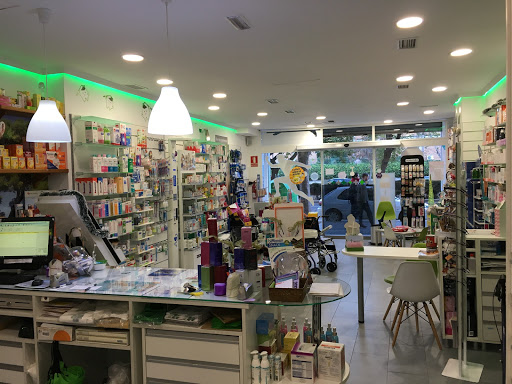 Farmacia Ernesto Máñez Y Elena Madrid C.   B