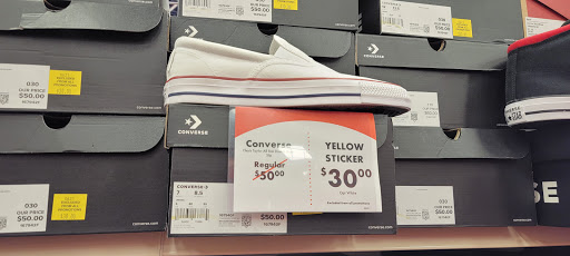 Shoe Store «Shoe Carnival», reviews and photos, 2105 N Prospect Ave, Champaign, IL 61822, USA