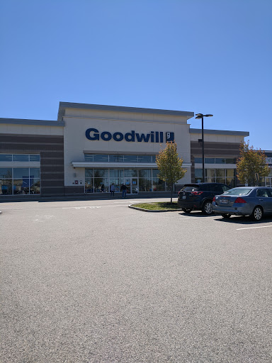 Thrift Store «Goodwill Store & Donation Center», reviews and photos, 21 Chevy Chase Rd, Seabrook, NH 03874, USA