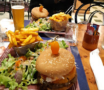 Hamburger du Restaurant français Restaurant Vue sur Lac Montsauche-les-Settons - La Sentinelle des Settons - n°11