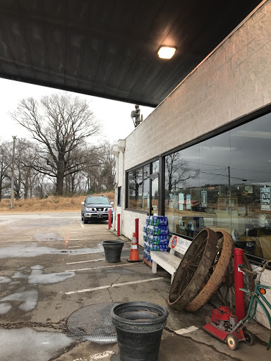 Convenience Store «I Mart», reviews and photos, 21465 Tennessee 22 N, Wildersville, TN 38388, USA