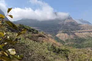 Lajvanti Malshej sunset Point (लाजवंती सूर्यास्त पॉइंट) image