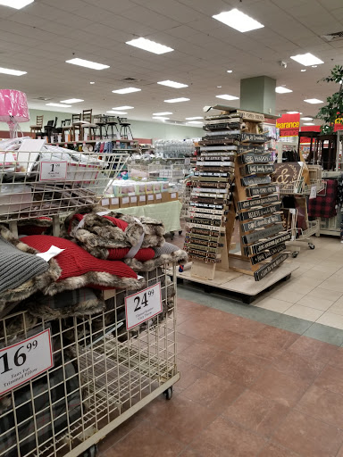 Home Goods Store «Christmas Tree Shops», reviews and photos, 17151 Cole Rd, Hagerstown, MD 21740, USA