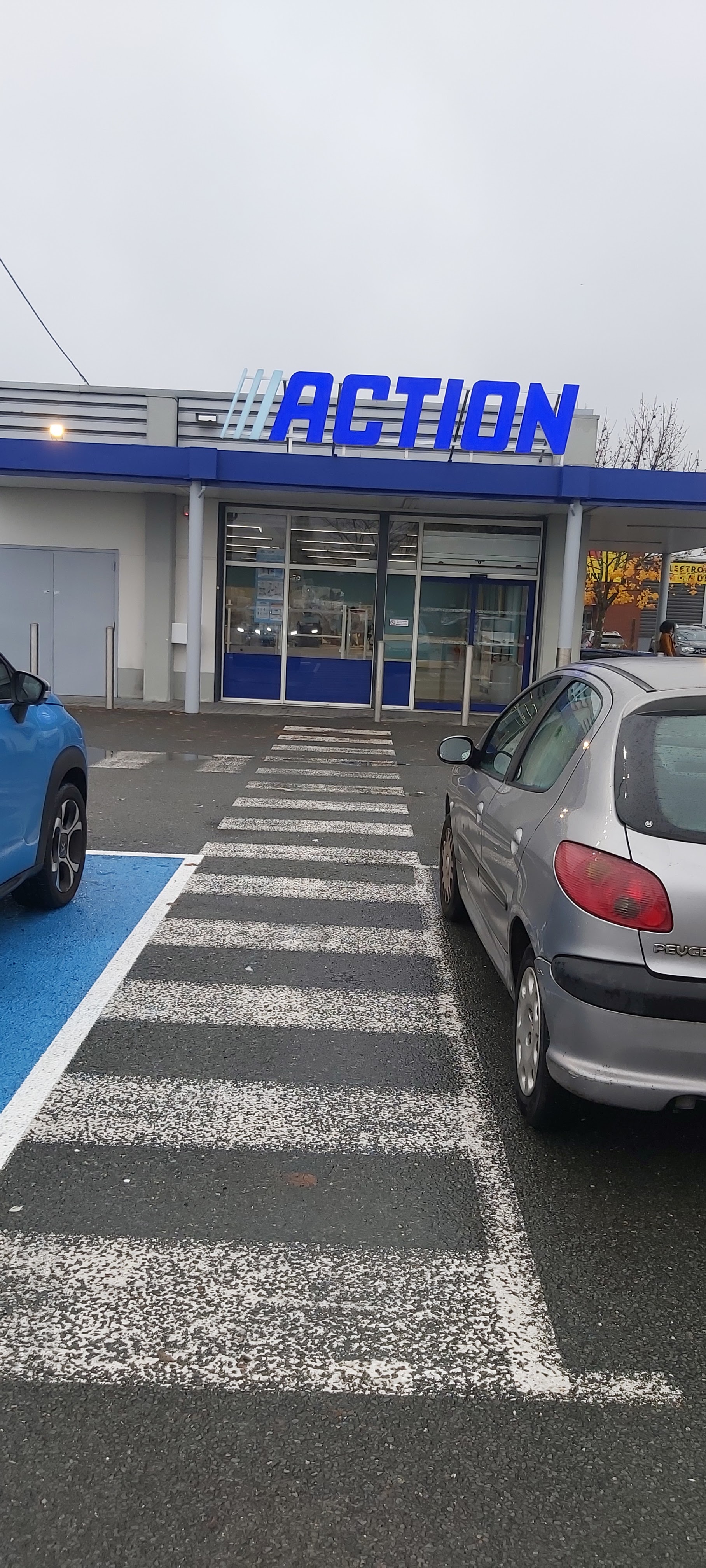 Photo n° 2 de l'avis de redha. fait le 18/11/2021 à 19:51
