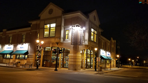 Grocery Store «Kroger», reviews and photos, 16919 Kercheval Ave, Grosse Pointe, MI 48230, USA