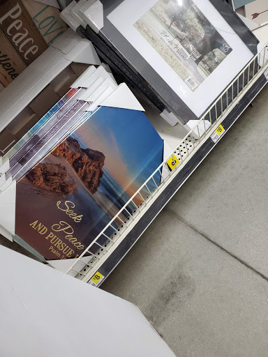 Discount Store «Dollar General», reviews and photos, 702 E Nash St, Spring Hope, NC 27882, USA