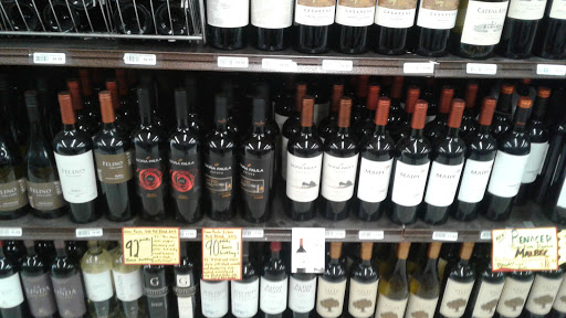 Liquor Store «Yankee Spirits», reviews and photos, 376 Main St, Sturbridge, MA 01566, USA