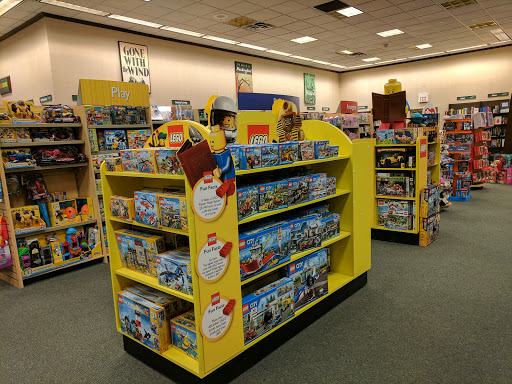 Book Store «Barnes & Noble», reviews and photos, 7685 W Bell Rd, Peoria, AZ 85382, USA