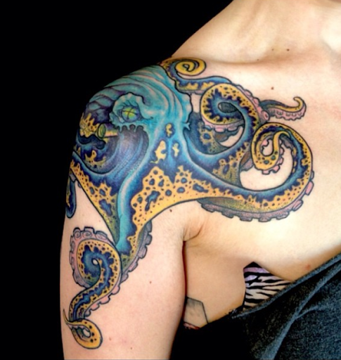 Tattoo Shop «Dire Wolf Tattoo and Fine Art», reviews and photos, 3041 Thousand Oaks Blvd, Thousand Oaks, CA 91362, USA