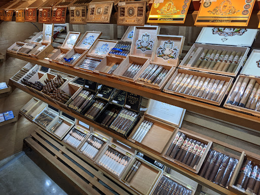 Tobacco Shop «En Fuego Tobacco Shop», reviews and photos, 6190 Frisco Square Blvd, Frisco, TX 75034, USA
