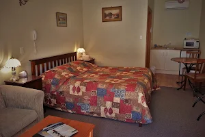 Sonbern Lodge Motel image