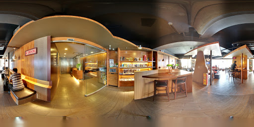 多那之高雄明誠門市