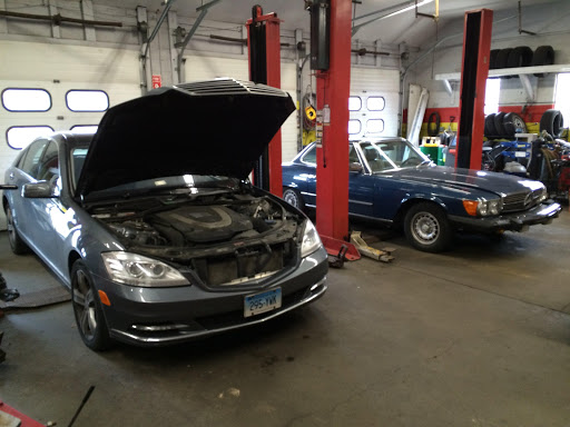 Auto Body Shop «M&J Automotive LLC», reviews and photos, 2661 Long Ridge Rd, Stamford, CT 06903, USA