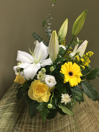 Florist «Rogers Park Florist», reviews and photos, 1415 W Morse Ave, Chicago, IL 60626, USA