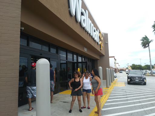 Discount Store «Walmart», reviews and photos, 1001 E Eau Gallie Blvd, Indian Harbour Beach, FL 32937, USA