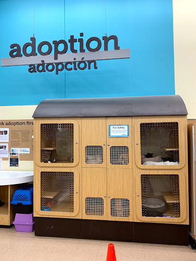 Pet Supply Store «Petco Animal Supplies», reviews and photos, 4161 N Harlem Ave, Norridge, IL 60706, USA