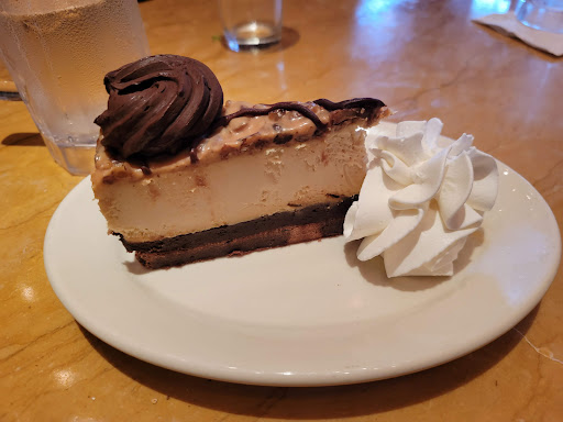 Restaurant «The Cheesecake Factory», reviews and photos, 600 E Las Olas Blvd, Fort Lauderdale, FL 33301, USA