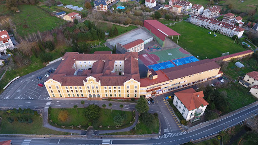 Colegio Concertado San Vicente de Paúl, Limpias. C. el Rivero, 17, 39820 Limpias, Cantabria, España