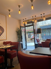 Atmosphère du Restaurant de nouilles (ramen) Yamanashi Ramen à Paris - n°3