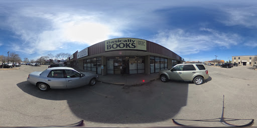 Basically Books, 212 Edgewood Rd NW, Cedar Rapids, IA 52405, USA, 