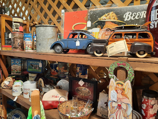 Home Goods Store «Olde Factory», reviews and photos, 139 S Hanover St, Hummelstown, PA 17036, USA