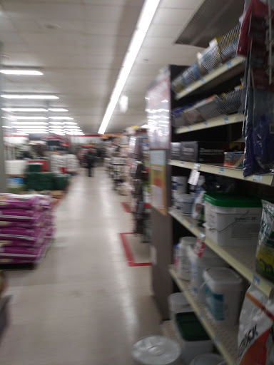 Home Improvement Store «Tractor Supply Co.», reviews and photos, 2003 E Tipton St, Seymour, IN 47274, USA