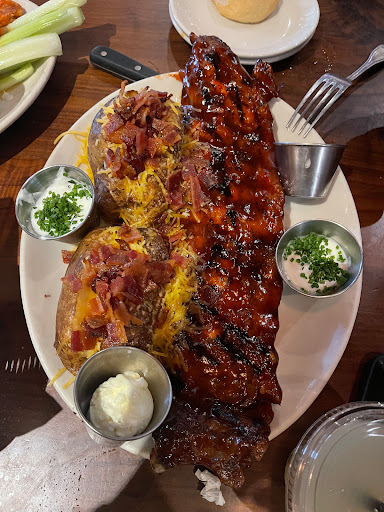 Barbecue Restaurant «Wood Ranch BBQ & Grill», reviews and photos, 501 Spectrum Center Dr, Irvine, CA 92618, USA