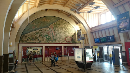 Boutique SNCF à Deauville