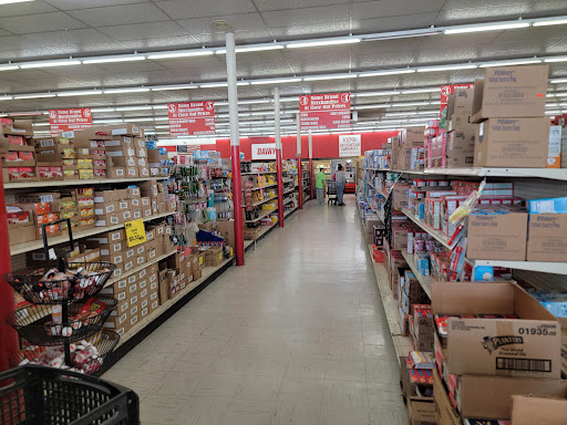 Grocery Store «United Grocery Outlet», reviews and photos, 106 Woodmere Mall, Crossville, TN 38555, USA