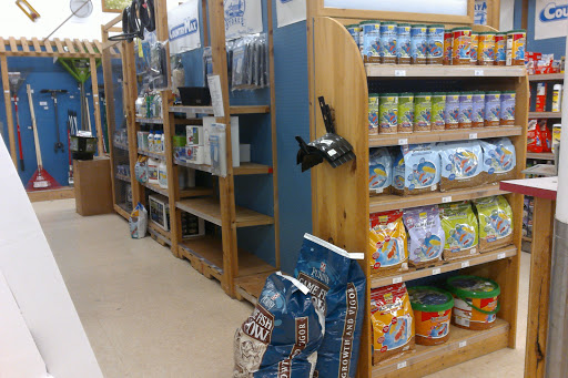 Pet Supply Store «CountryMax - Geneseo», reviews and photos, 4101 Lakeville Rd, Geneseo, NY 14454, USA